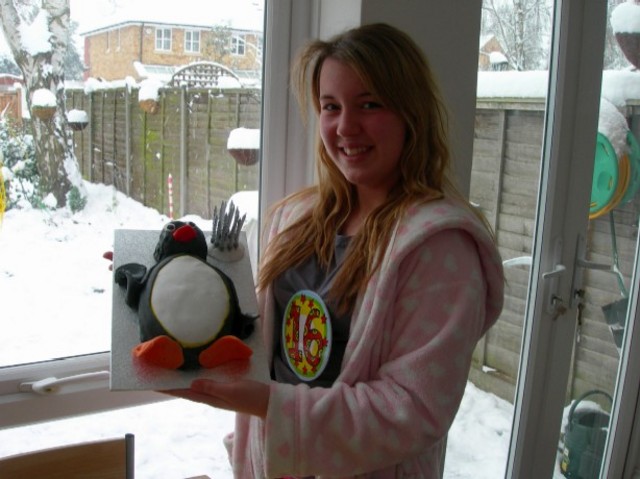 Pingu Cake